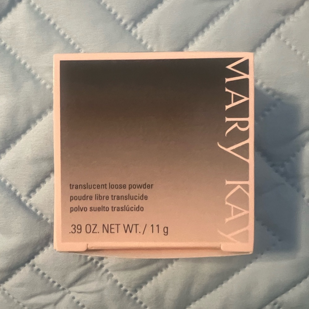 Translucent Loose Powder Mary Kay NEW
